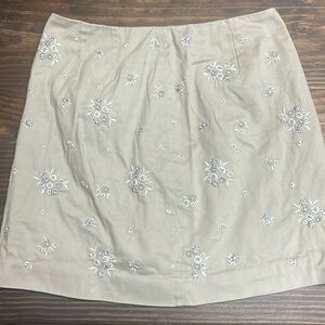 323 Ann Taylor Beige/ Tan Cotton Skirt with Embroidered Floral 6P